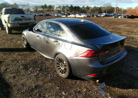 2017 Lexus Is 300 z USA, uszkodzony, nr VIN JTHCM1D25H5017120